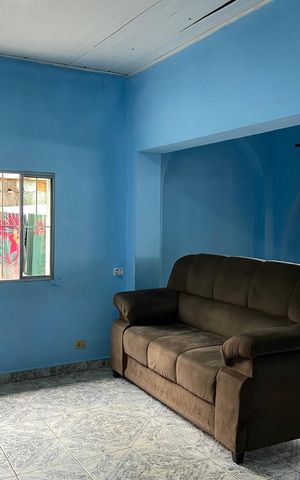Casa à venda com 300m², 3 quartos e 4 vagas Casa à venda com 300m², 3 quartos e 4 vagasSala