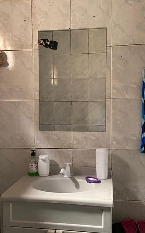 Casa à venda com 300m², 3 quartos e 4 vagas Casa à venda com 300m², 3 quartos e 4 vagasBanheira
