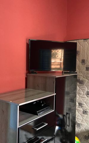 Casa à venda com 300m², 3 quartos e 4 vagas Casa à venda com 300m², 3 quartos e 4 vagasQuarto 2