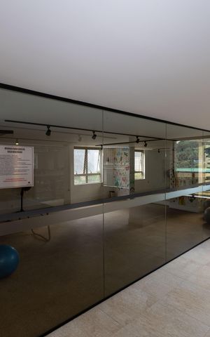 Apartamento à venda com 160m², 3 quartos e 4 vagas Apartamento à venda com 160m², 3 quartos e 4 vagasÁrea comum - Sala de Pilates
