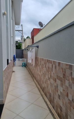 Casa de condomínio para alugar com 400m², 4 quartos e 4 vagas Casa de condomínio para alugar com 400m², 4 quartos e 4 vagasÁrea externa