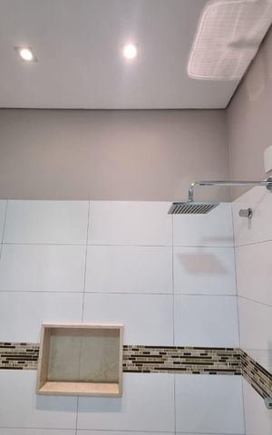 Casa de condomínio para alugar com 400m², 4 quartos e 4 vagas Casa de condomínio para alugar com 400m², 4 quartos e 4 vagasÁrea externa