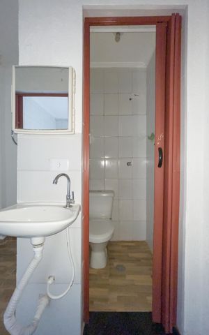 Casa à venda com 350m², 7 quartos e 1 vaga Casa à venda com 350m², 7 quartos e 1 vagaBanheiro (Casa 2)