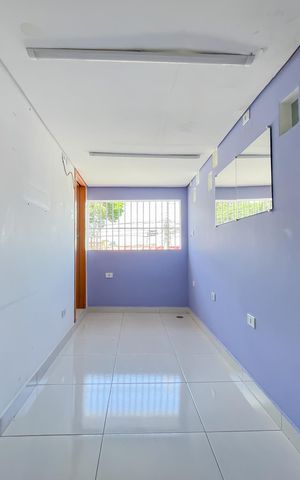 Casa à venda com 350m², 7 quartos e 1 vaga Casa à venda com 350m², 7 quartos e 1 vagaEspaço Multiuso (Casa 1)
