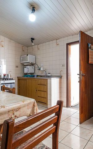 Casa à venda com 250m², 2 quartos e 2 vagasCozinha
