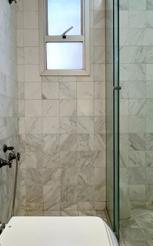 Apartamento para alugar com 90m², 3 quartos e 1 vaga Apartamento para alugar com 90m², 3 quartos e 1 vagaBanheiro