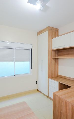 Casa à venda com 318m², 4 quartos e 2 vagasQuarto 2 - Escritório