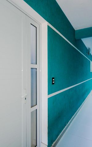 Casa à venda com 318m², 4 quartos e 2 vagasCorredor Lateral 