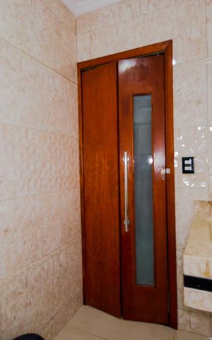 Casa à venda com 318m², 4 quartos e 2 vagasBanheiro da Suíte