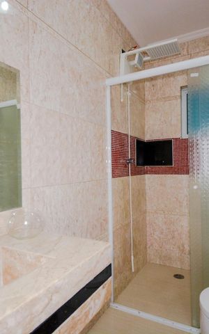 Casa à venda com 318m², 4 quartos e 2 vagasBanheiro da Suíte