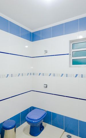 Casa à venda com 318m², 4 quartos e 2 vagasBanheiro Social