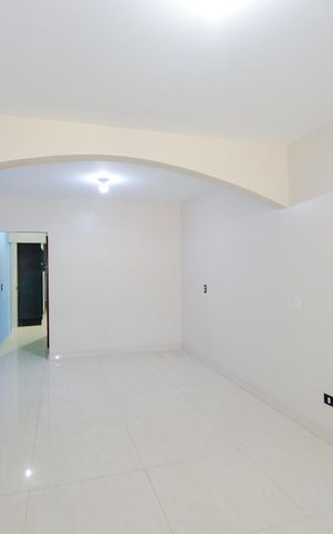 Casa à venda com 318m², 4 quartos e 2 vagasSala