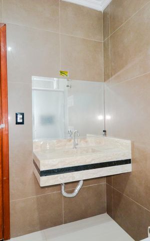 Casa à venda com 318m², 4 quartos e 2 vagasBanheiro Social