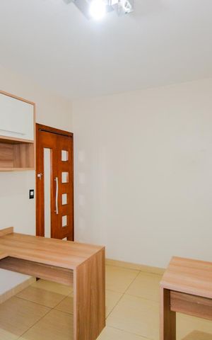 Casa à venda com 318m², 4 quartos e 2 vagasQuarto 2 - Escritório