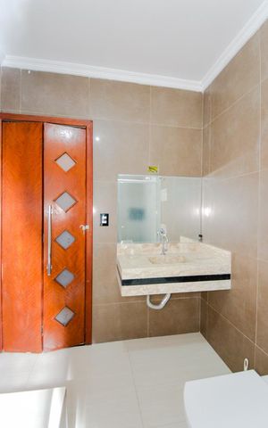 Casa à venda com 318m², 4 quartos e 2 vagasBanheiro Social