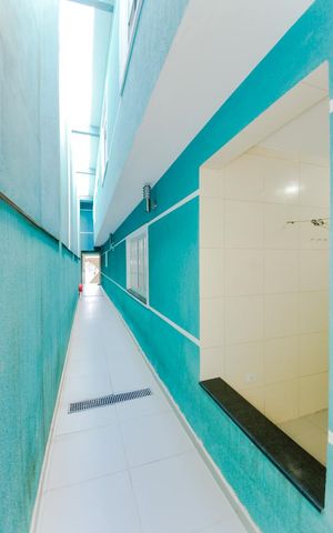 Casa à venda com 318m², 4 quartos e 2 vagasCorredor Lateral 