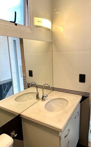 Casa de condomínio à venda com 120m², 2 quartos e 2 vagas Casa de condomínio à venda com 120m², 2 quartos e 2 vagasBanheiro da Suíte