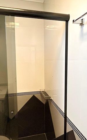 Casa de condomínio à venda com 120m², 2 quartos e 2 vagas Casa de condomínio à venda com 120m², 2 quartos e 2 vagasBanheiro 1