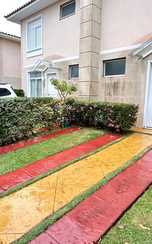 Casa de condomínio à venda com 120m², 2 quartos e 2 vagas Casa de condomínio à venda com 120m², 2 quartos e 2 vagasGaragem