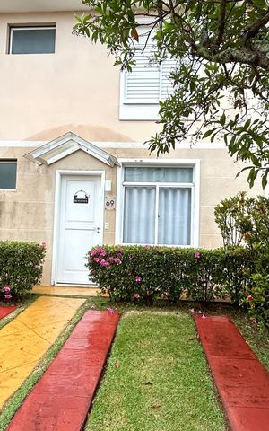Casa de condomínio à venda com 120m², 2 quartos e 2 vagas Casa de condomínio à venda com 120m², 2 quartos e 2 vagasGaragem