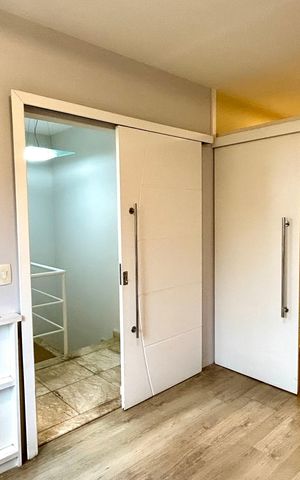 Casa de condomínio à venda com 120m², 2 quartos e 2 vagas Casa de condomínio à venda com 120m², 2 quartos e 2 vagasQuarto Suíte