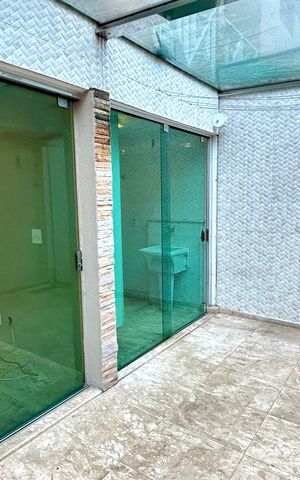 Casa de condomínio à venda com 120m², 2 quartos e 2 vagas Casa de condomínio à venda com 120m², 2 quartos e 2 vagasQuintal