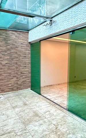 Casa de condomínio à venda com 120m², 2 quartos e 2 vagas Casa de condomínio à venda com 120m², 2 quartos e 2 vagasQuintal