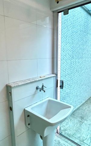 Casa de condomínio à venda com 120m², 2 quartos e 2 vagas Casa de condomínio à venda com 120m², 2 quartos e 2 vagasÁrea de Serviço