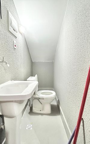 Apartamento para alugar com 44m², 2 quartos e sem vaga Apartamento para alugar com 44m², 2 quartos e sem vagaBanheiro Externo