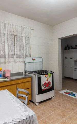 Casa à venda com 161m², 4 quartos e 1 vagaCozinha