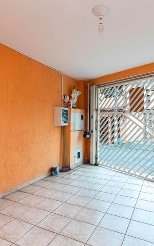 Casa à venda com 161m², 4 quartos e 1 vagaGaragem