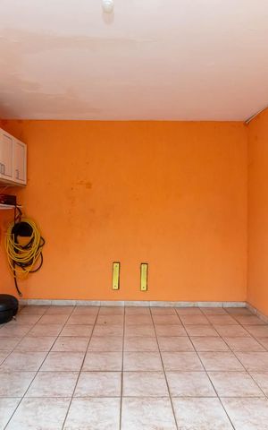 Casa à venda com 161m², 4 quartos e 1 vagaGaragem