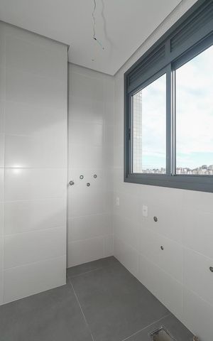 Apartamento à venda com 88m², 2 quartos e 1 vaga Apartamento à venda com 88m², 2 quartos e 1 vagaCozinha e Área de Serviço