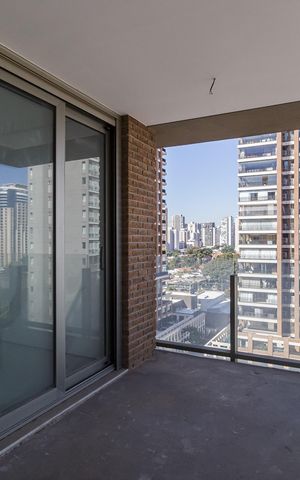 Apartamento à venda com 335m², 4 quartos e 4 vagas Apartamento à venda com 335m², 4 quartos e 4 vagasVaranda