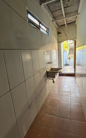 Casa para alugar com 120m², 3 quartos e 1 vaga Casa para alugar com 120m², 3 quartos e 1 vagaÁrea de serviço