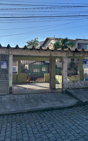 Casa para alugar com 120m², 3 quartos e 1 vaga Casa para alugar com 120m², 3 quartos e 1 vagaFachada