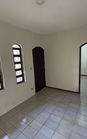 Casa para alugar com 120m², 3 quartos e 1 vaga Casa para alugar com 120m², 3 quartos e 1 vagaSala