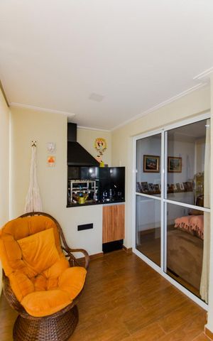 Apartamento à venda com 83m², 2 quartos e 2 vagasVaranda da Sala
