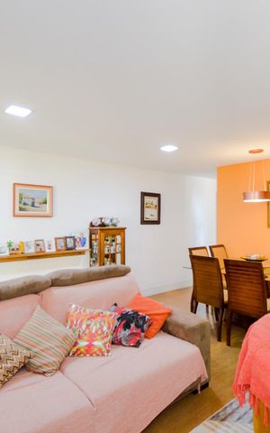 Apartamento à venda com 83m², 2 quartos e 2 vagasSala