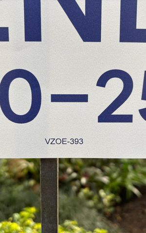 Apartamento à venda com 137m², 3 quartos e 2 vagas Apartamento à venda com 137m², 3 quartos e 2 vagasPlaquinha Instalada código VZOE-393