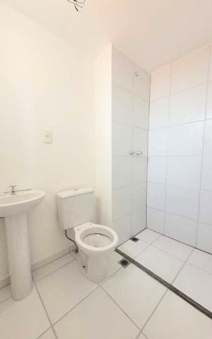 Apartamento à venda com 49m², 2 quartos e 1 vaga Apartamento à venda com 49m², 2 quartos e 1 vagaBanheiro