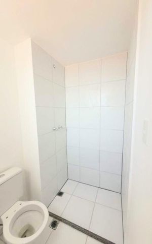 Apartamento à venda com 49m², 2 quartos e 1 vaga Apartamento à venda com 49m², 2 quartos e 1 vagaBanheiro