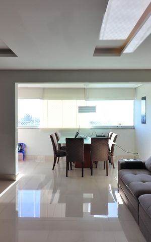 Apartamento à venda com 84m², 2 quartos e 2 vagasSala 