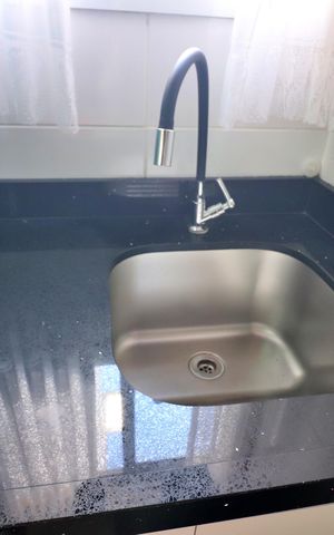 Apartamento à venda com 84m², 2 quartos e 2 vagasCozinha e Área de Serviço