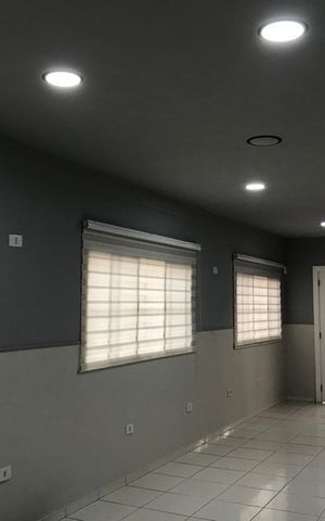 Casa à venda com 360m², 5 quartos e 2 vagas Casa à venda com 360m², 5 quartos e 2 vagasSala
