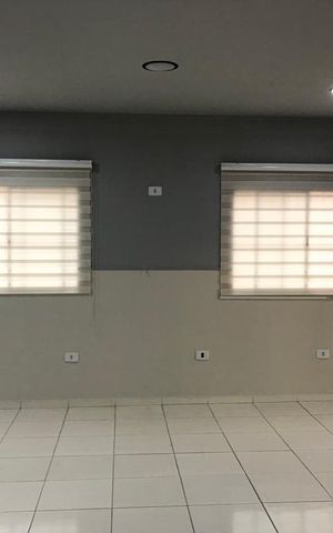 Casa à venda com 360m², 5 quartos e 2 vagas Casa à venda com 360m², 5 quartos e 2 vagasSala
