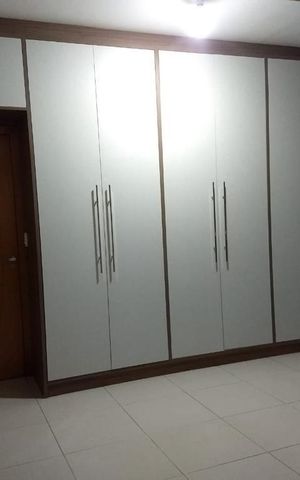 Casa à venda com 360m², 5 quartos e 2 vagas Casa à venda com 360m², 5 quartos e 2 vagasQuarto