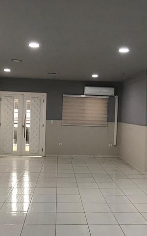 Casa à venda com 360m², 5 quartos e 2 vagas Casa à venda com 360m², 5 quartos e 2 vagasSala