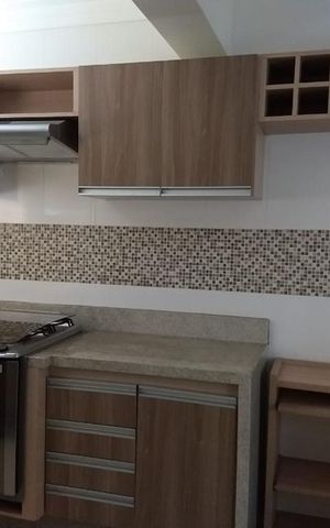 Casa à venda com 360m², 5 quartos e 2 vagas Casa à venda com 360m², 5 quartos e 2 vagasCozinha