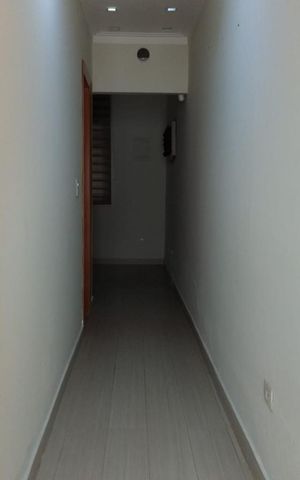 Casa à venda com 360m², 5 quartos e 2 vagas Casa à venda com 360m², 5 quartos e 2 vagasCorredor
